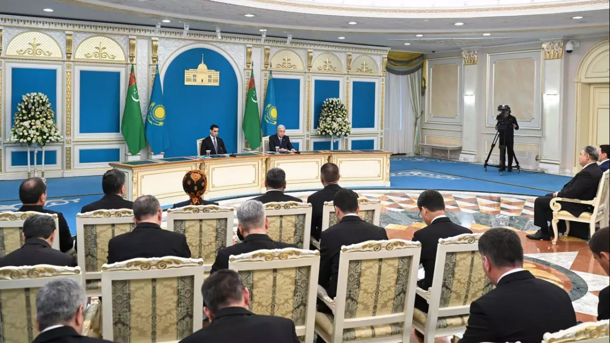 Президент: Биыл он айда тасымал көлемі бір жарым миллион тоннаны құрап, 14 пайыз ұлғайды