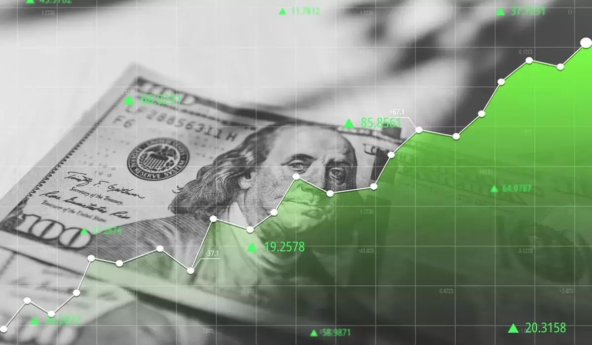 Валютные качели продолжаются: курс доллара в Казахстане снова снизился