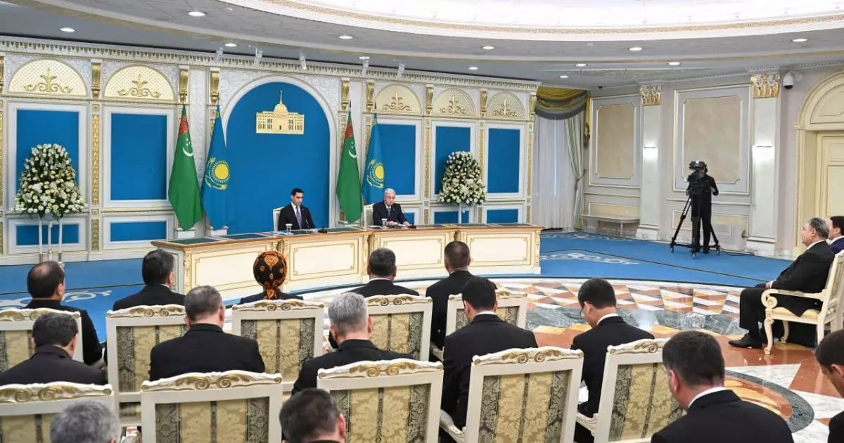   Мемлекет басшысы: Биыл он айда тасымал көлемі 1,5 миллион тоннаны құрап, 14 пайыз ұлғайды   