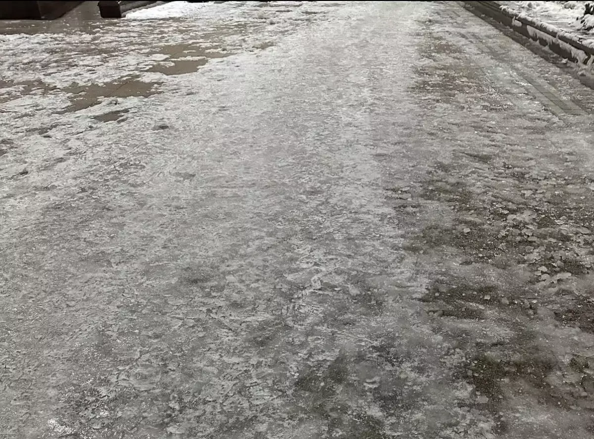 Гололед и травмы: казахстанцы могут отсудить компенсацию