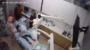 18 тісін бірден емдемек болған. Астанадағы стоматологияда қаза тапқан үш жасар қыздың ісі сотта қаралып жатыр