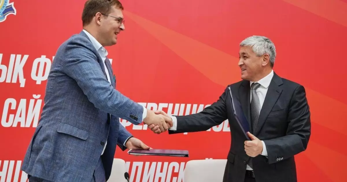  Қарағандының `Шахтёр` футбол клубы белгілі кәсіпкердің қолына өтті 