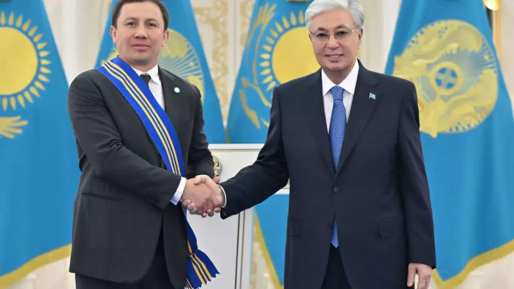 “Эта история вдохновляет миллионы“. Токаев наградил Головкина