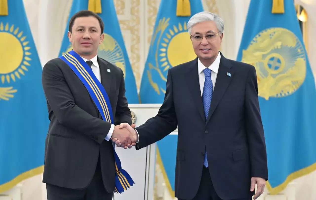 Токаев наградил Головкина за заслуги перед отечественным спортом