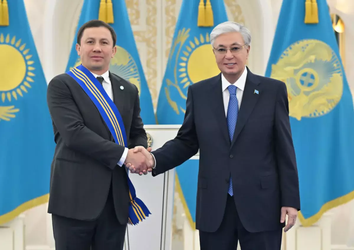 Глава государства провел встречу с президентом «World Boxing» Геннадием Головкиным