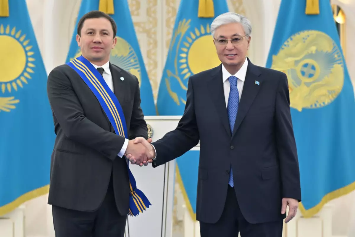 Токаев принял Головкина и вручил ему орден "Барыс" I степени