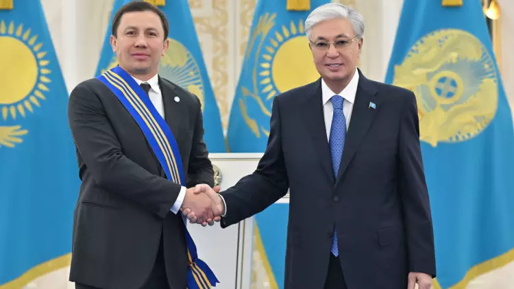 Геннадий Головкин І дәрежелі «Барыс» орденімен марапатталды