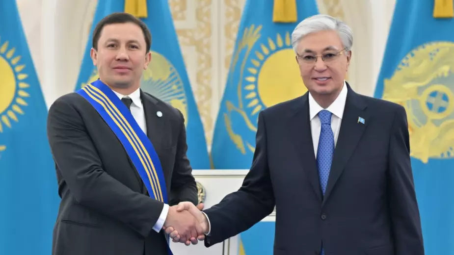 "Вы достойно представляли казахскую школу бокса". Как Токаев наградил Головкина