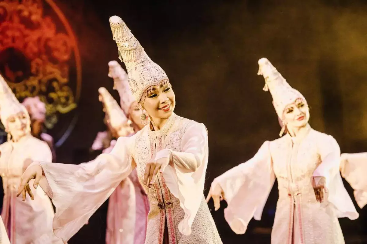 Алматыда «Салтанат» мемлекеттік би ансамблінің мерейтойлық концерті өтті