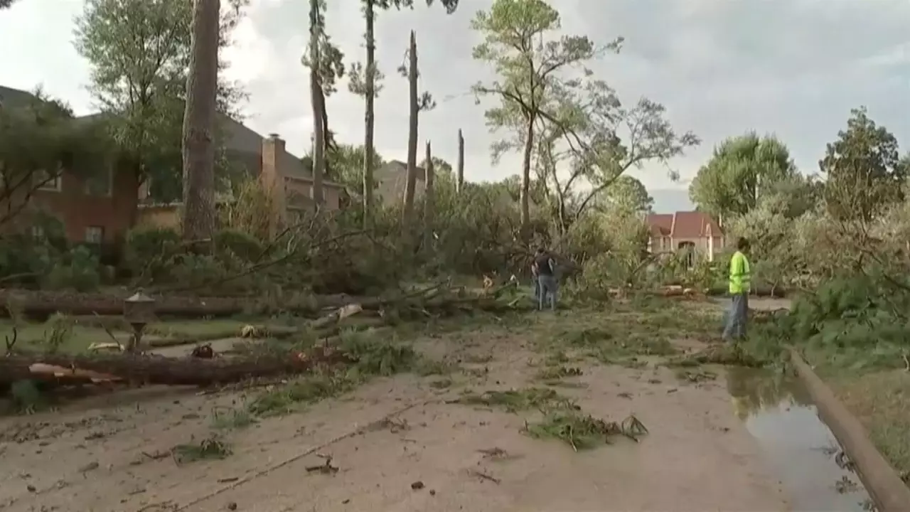 Техаста алапат құйын көтерілді