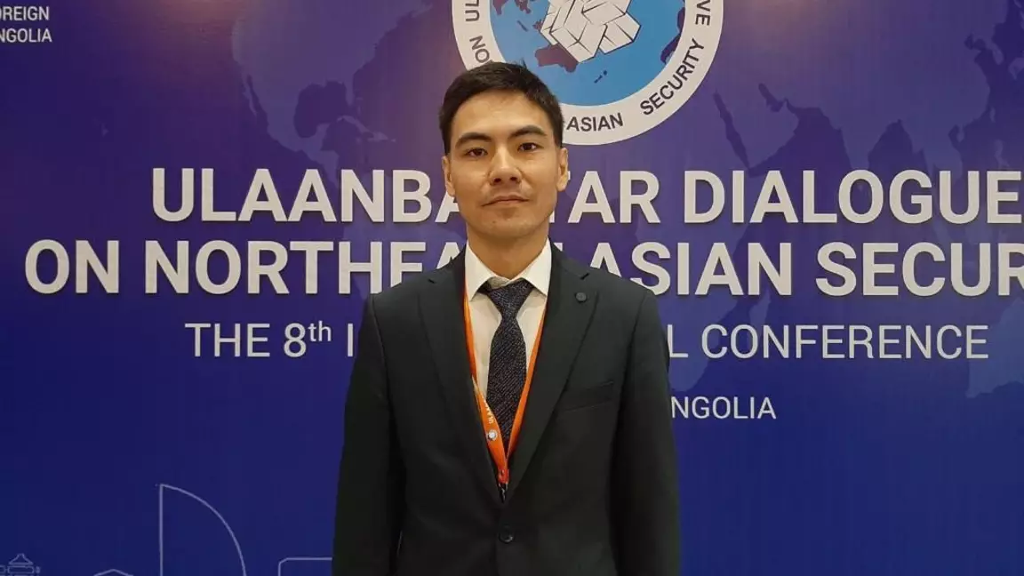 Украина мен Ресей арасындағы соғыс жақын арада аяқталуы мүмкін бе? Саясаттанушы Айдар Құрмашев пен Бауыржан Әукеннің көзқарасы