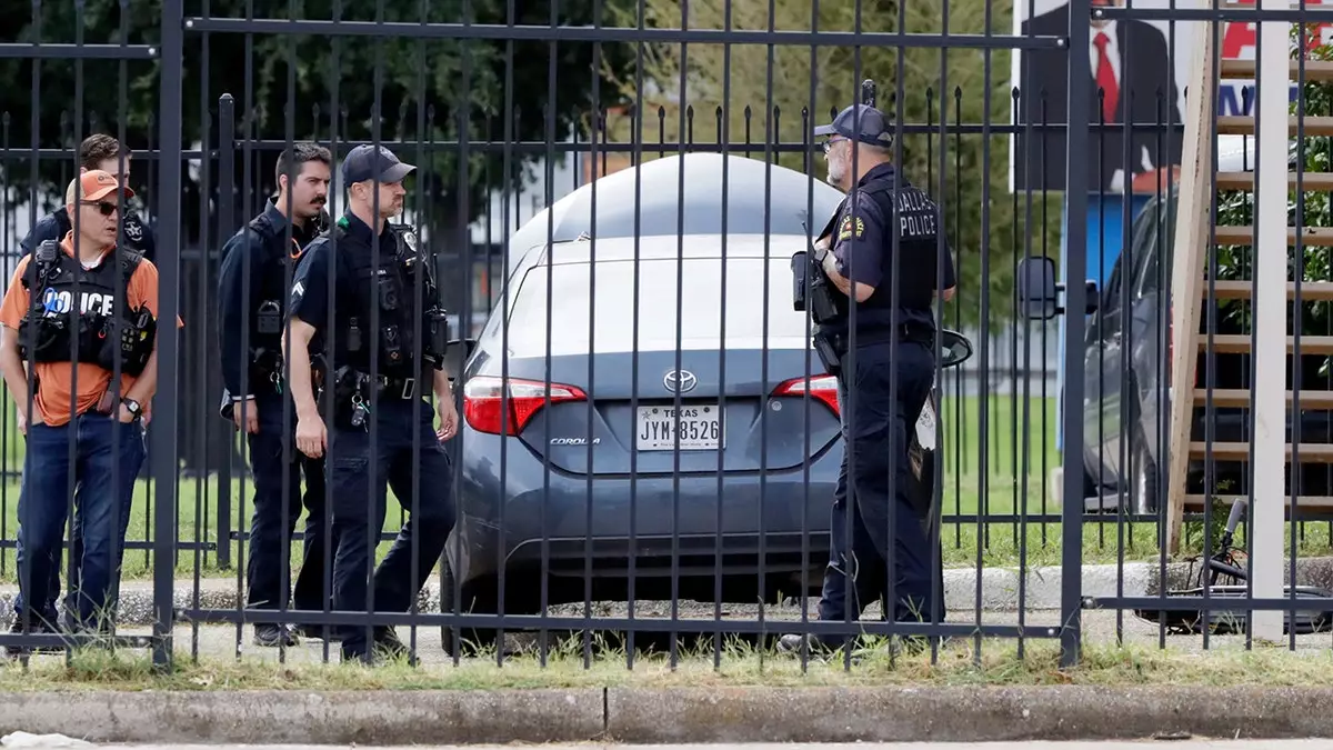 Палата представителей под руководством республиканцев начала борьбу с антиполицейской риторикой на фоне нападений на сотрудников ICE.
