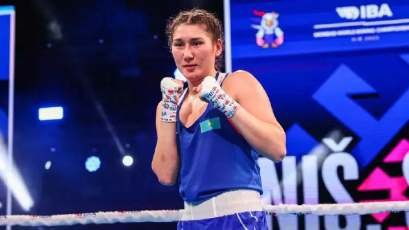 Аида Әбікеева вырвала победу у венгерского боксера