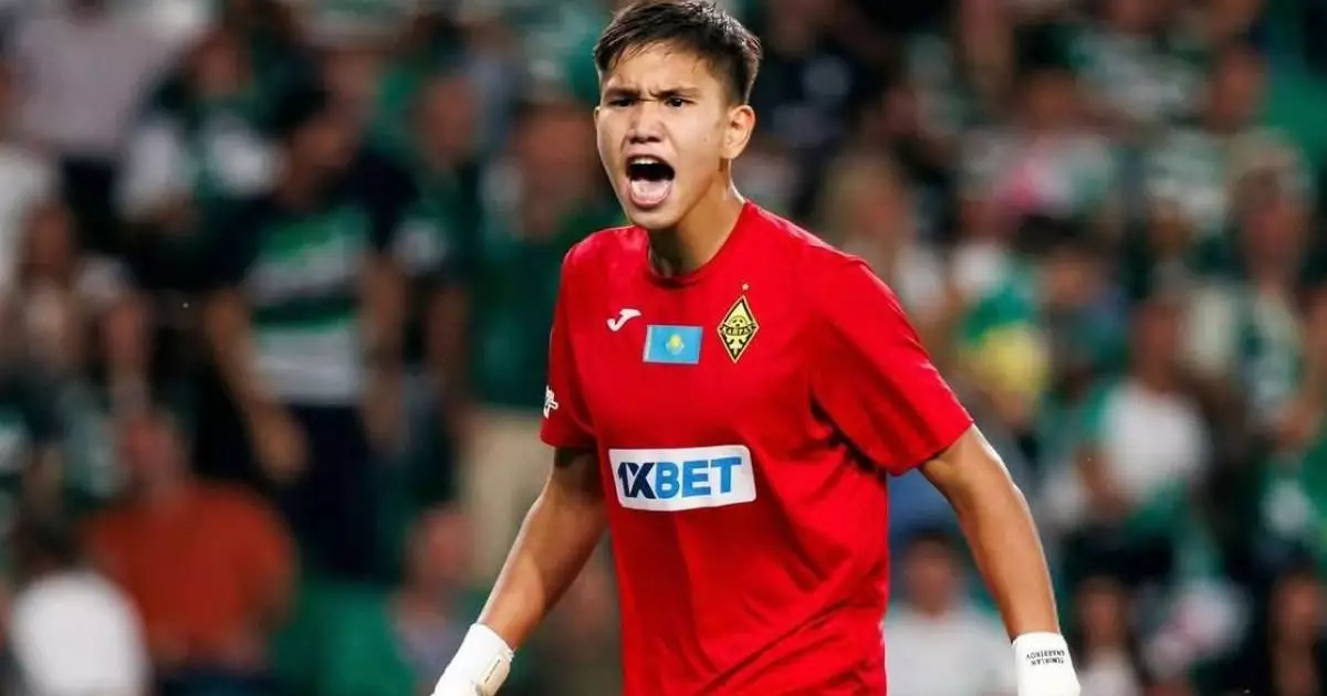  Шерхан Калмурза пропустил гол с центра поля 