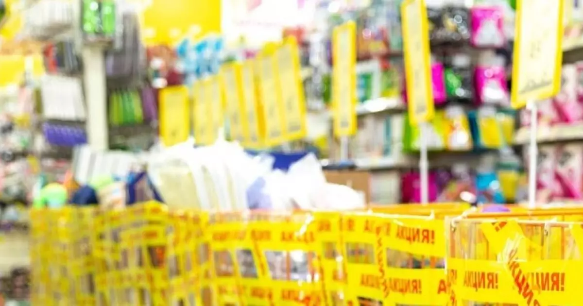  До 70% подешевеют тысячи товаров на день Республики 