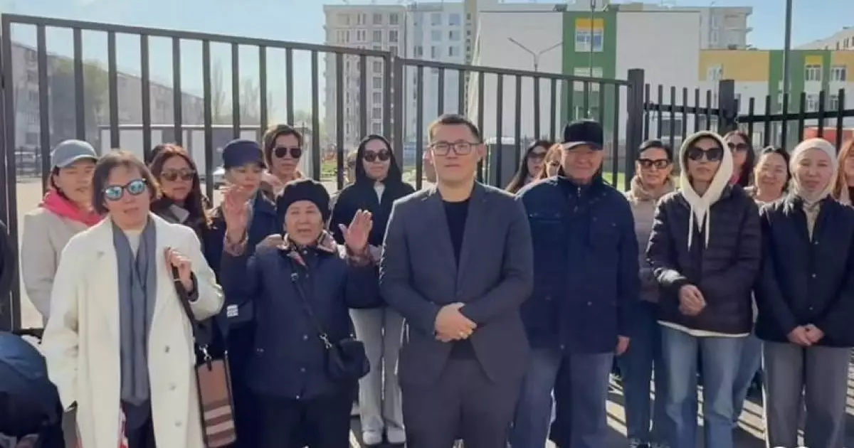  Казахская или смешанная? Спор о языке обучения разгорелся в новой школе Алматы 