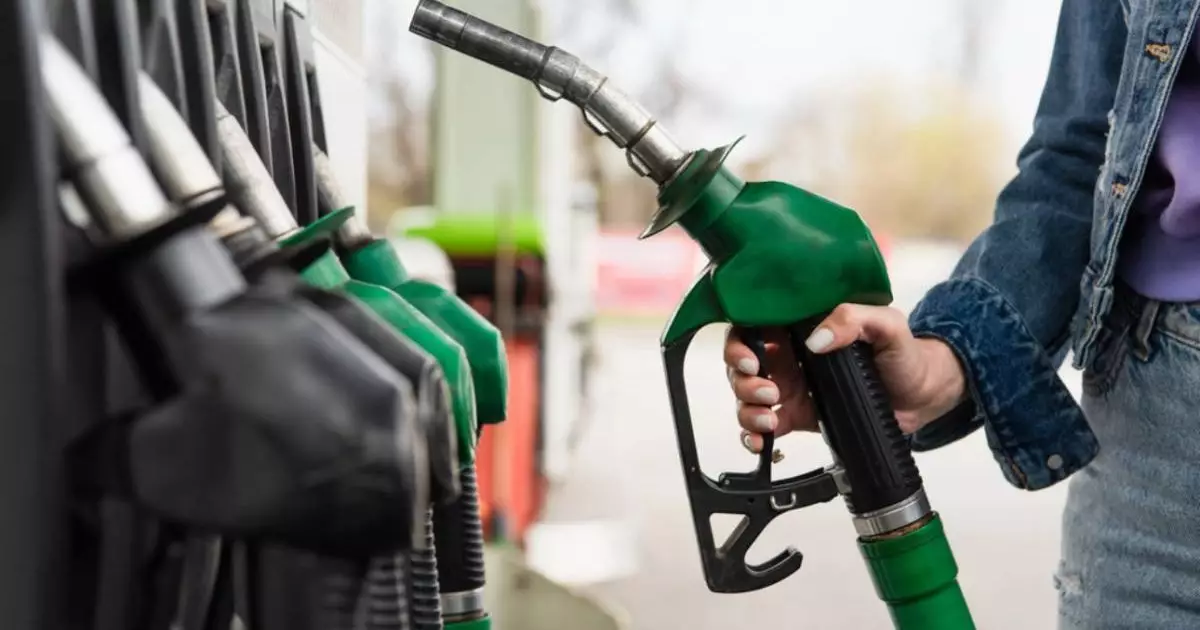  Цены на бензин АИ-92 и дизтопливо зафиксированы в Казахстане 