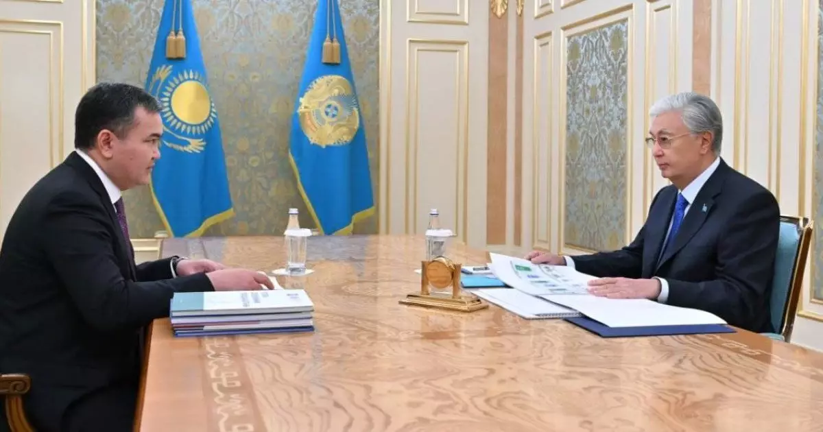  Мемлекет басшысы Астана қаласының әкімі Жеңіс Қасымбекті қабылдады 