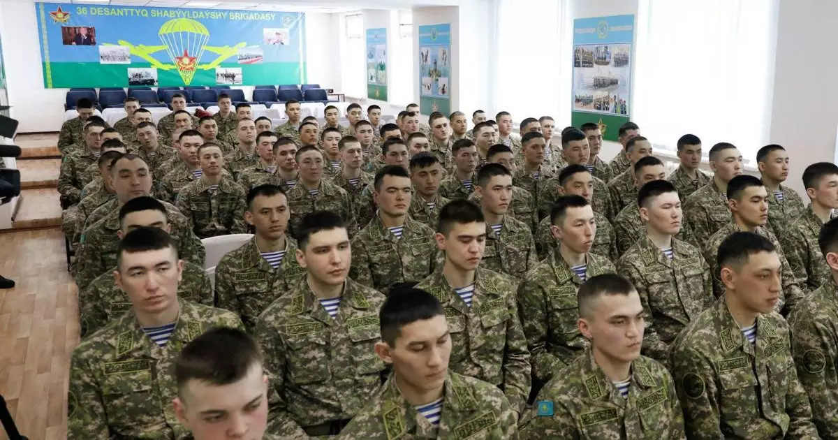  Әскердегі қауіпсіздік жаңа деңгейде: сарбаз денсаулығына ерекше көңіл бөлініп, ата-анамен бейнеқоңырау қолжетімді болды 