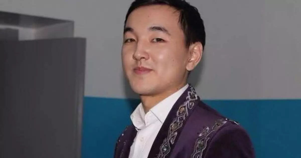  Айтыскер Жандарбек Бұлғақов «қылмыс үстінде» ұсталып қалғанын айтты 