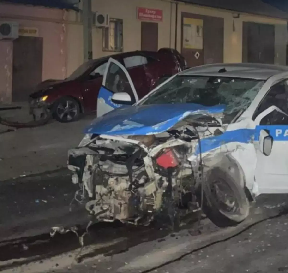 Полицейский автомобиль попал в жесткую аварию в Бейнеу - новости на Lada.kz 25.11.2025