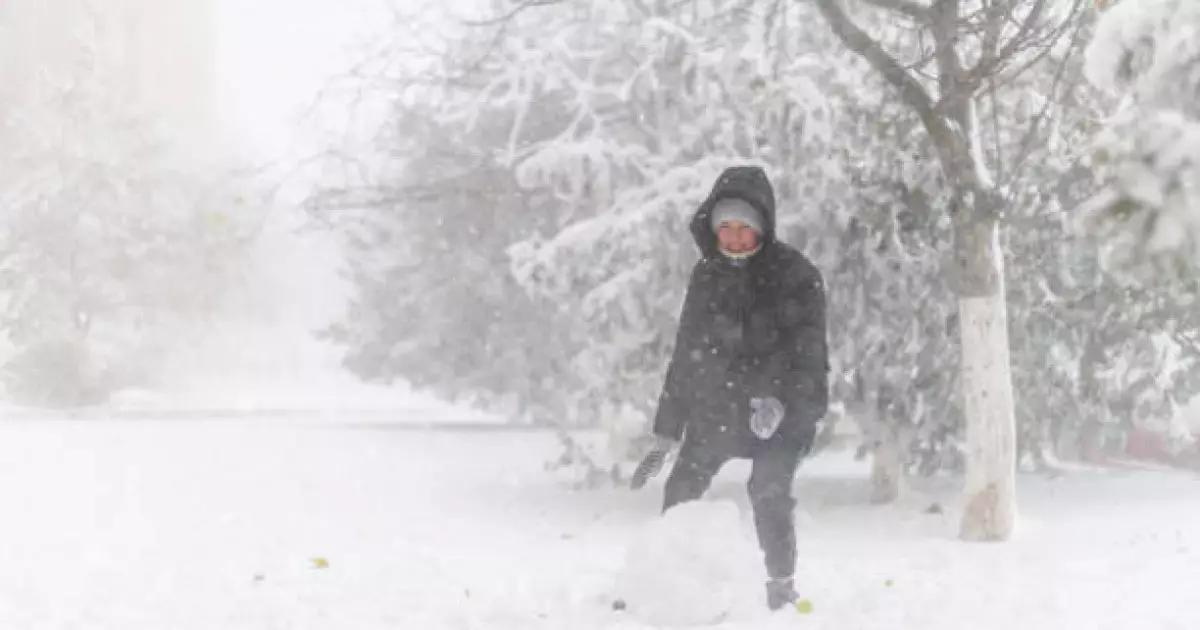   Қар жауады, жаяу бұрқасын жүреді: 26 қарашаға ауа райы болжамы   