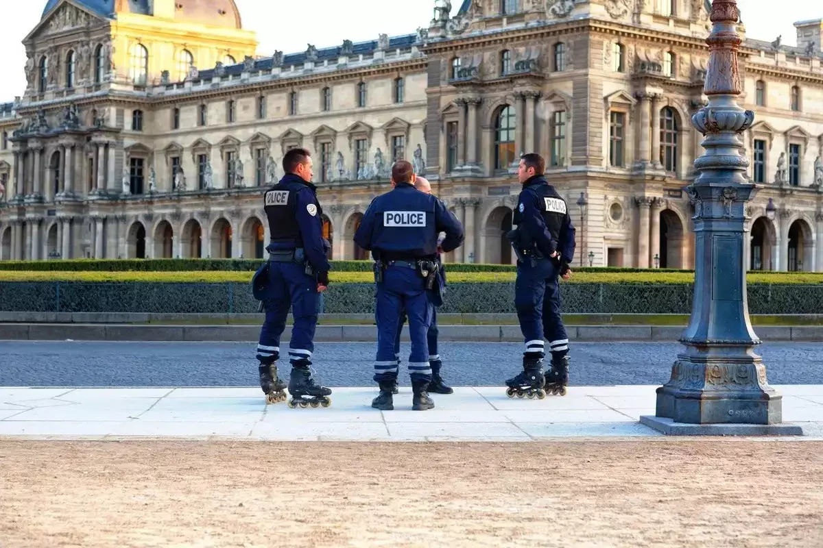 По делу об ограблении Лувра задержаны еще четверо подозреваемых