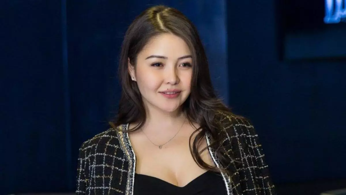 «Өте ауыр әрі қорқынышты»: Әсел Сәдуақасова жақын адамынан айырылып қалды