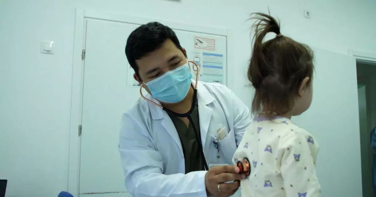   Дәрігер кеңесі: Әрбір ата-ана маусымдық вирусқа салғырт қарамай, алғашқы белгіден бастап дұрыс әрекет ету керек   