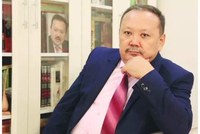 Дүкен Мәсімханұлы: Мен, Тәңіртау мұзбалағы – қырағы