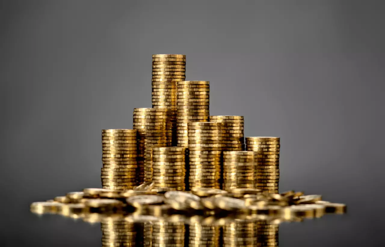 Тенге вытесняет иностранные валюты в депозитах казахстанцев