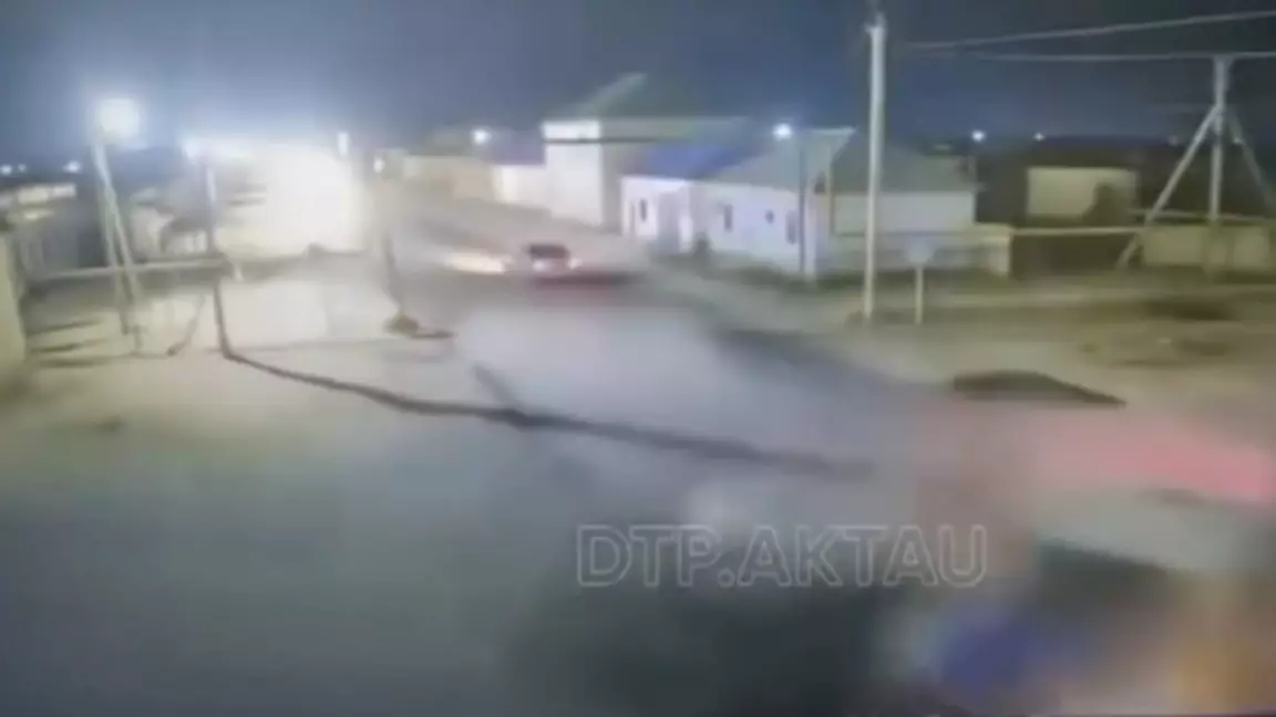 Маңғыстауда жасөспірім тізгіндеген көлік полицияның қызметтік көлігіне соғылды