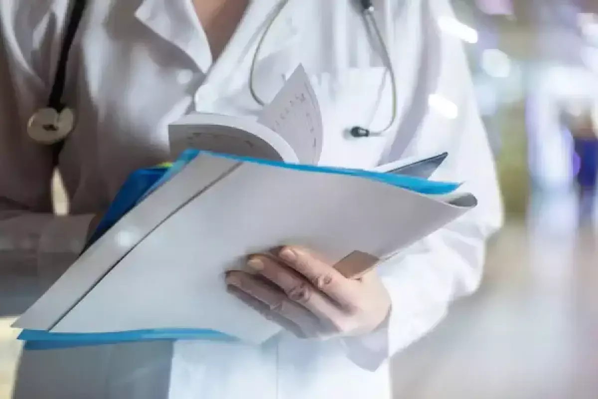 Крупные выплаты врачам: кому государство готово платить миллионы