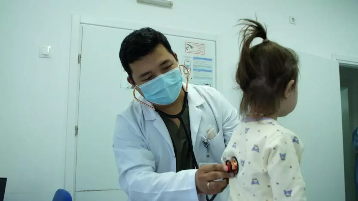 В Астане растет число осложнений после неправильного лечения ОРВИ