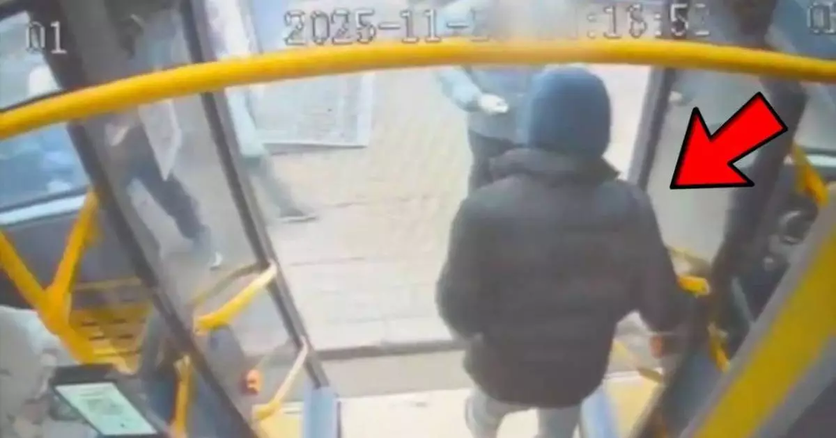  Астана тұрғыны автобуста газ баллонын шашқан 