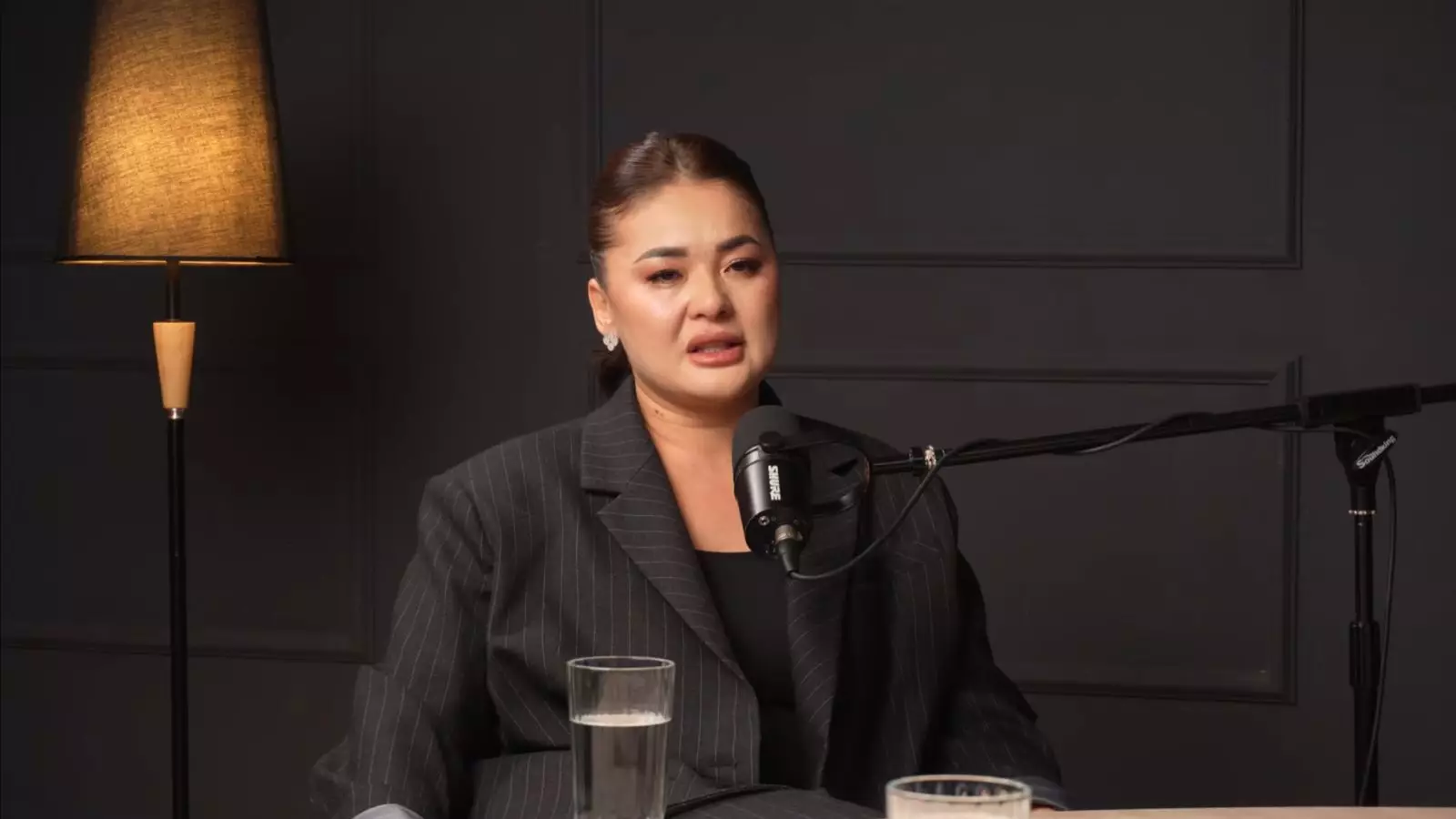 "Бағымды көре алмай жатыр": Мөлдір Мұқан өзін жамандағандарды сөзбен сойып салды (ВИДЕО) 