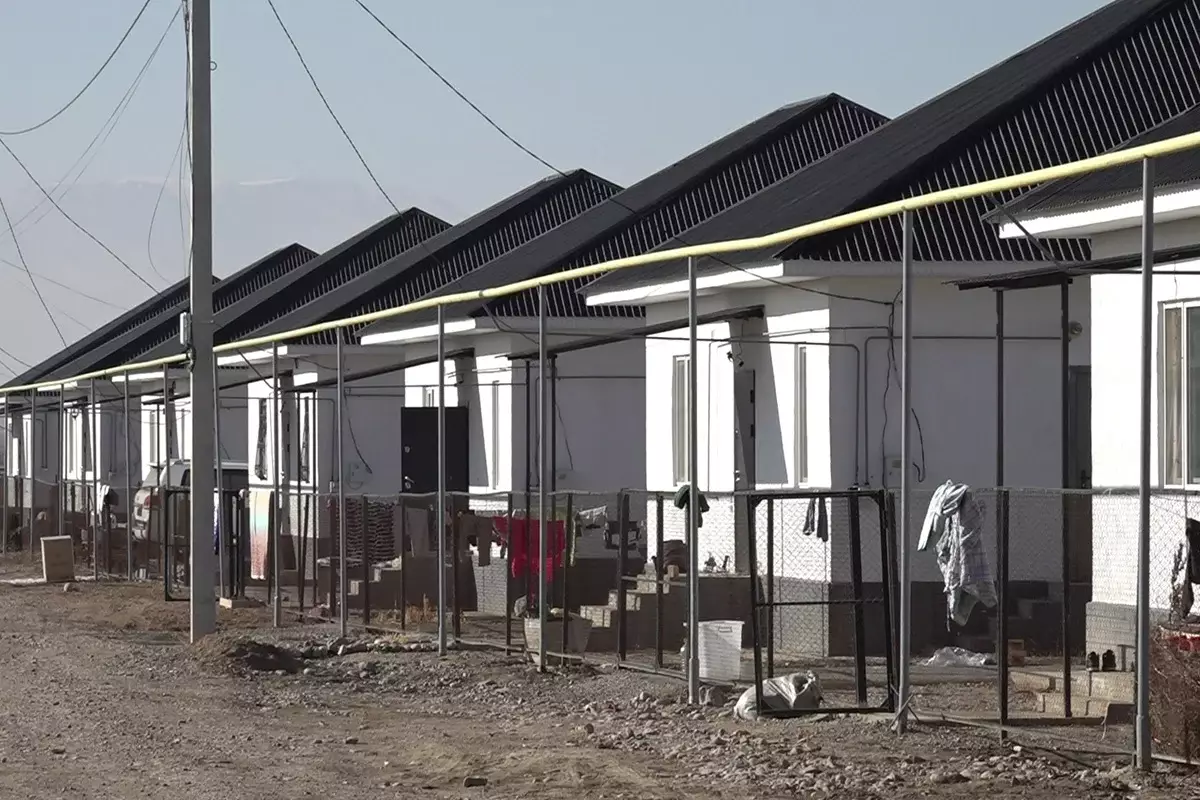 В ожидании 12 лет: жители Алматинской области боятся остаться без крыши над головой