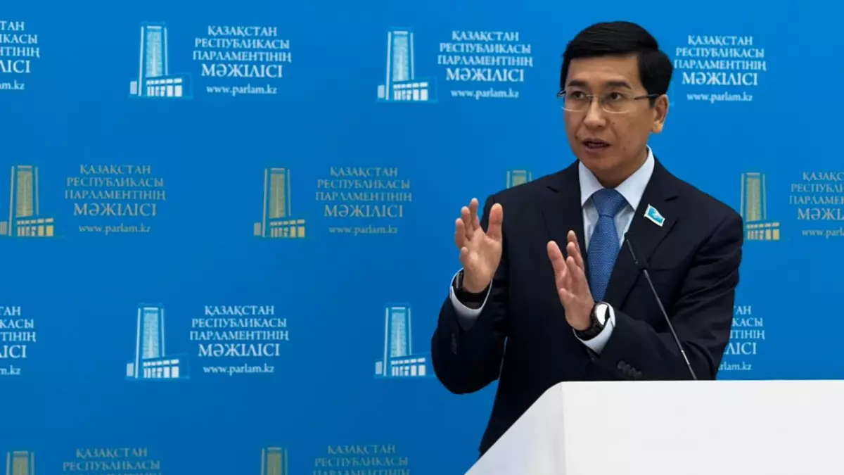 Дәрігерлерді қорғайтын заң не үшін керек? Аймағамбетов түсіндірді