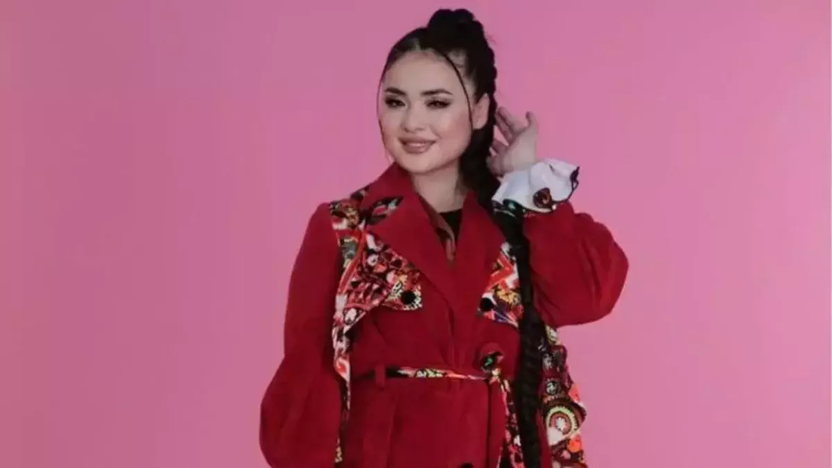 «Жасап жатқандарым басыма бақ болып қонуда»: Мөлдір Мұқан өзін сынағандарға тағы да жауап қайтарды (ВИДЕО)