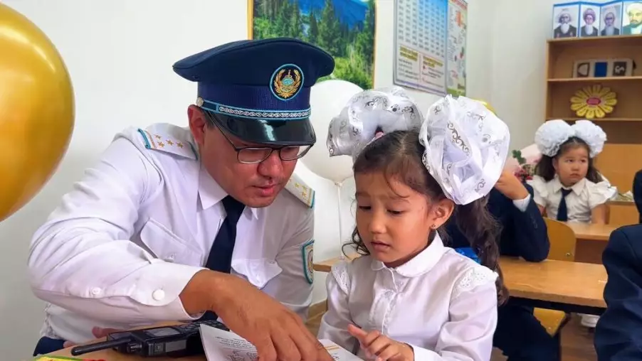 Енді бұрынғы полицей, судьялар мұғалім болып, жұмыс істей алады