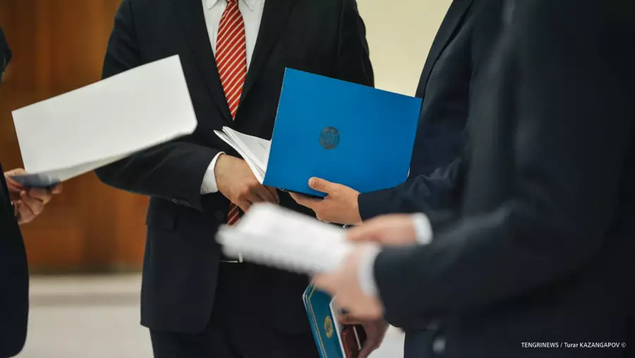 Қазақстанда аудан әкімдерін сайлауды уақытша тоқтата тұру ұсынылды