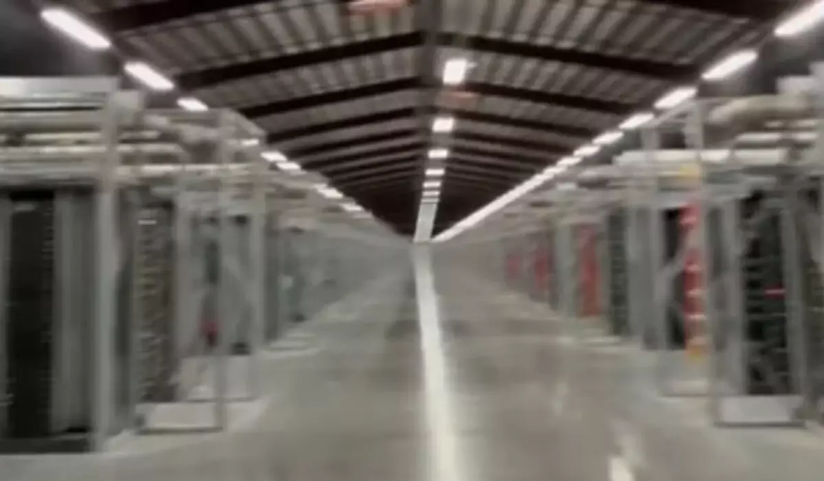 Сын Трампа показал семейную майнинг-ферму в Техасе (ВИДЕО)