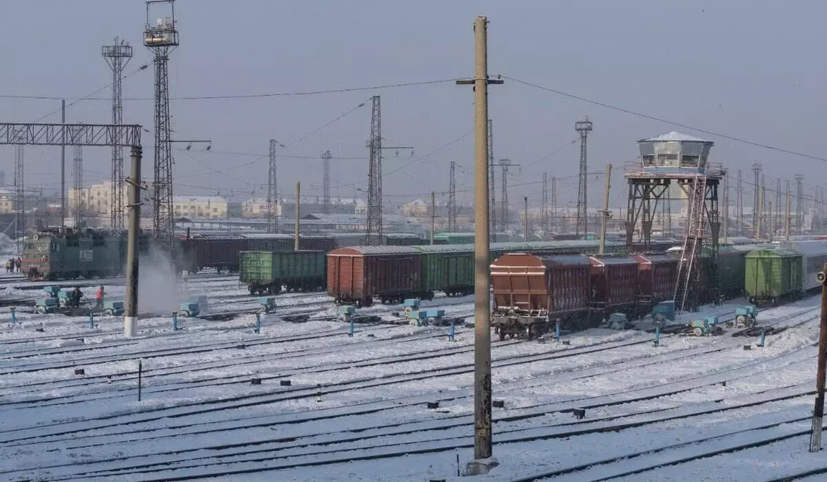Депутаты потребовали реформировать правила железнодорожных перевозок в Казахстане