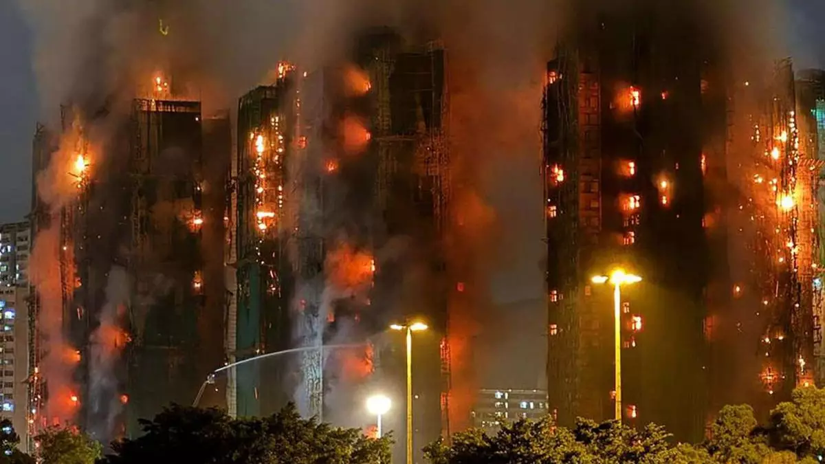 Гонконгтағы тұрғын үйдегі өрттен кем дегенде 13 адам қаза тапты