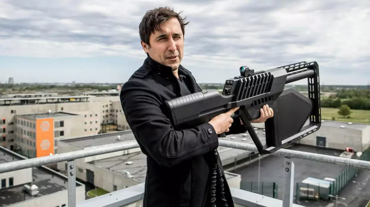 Россиянин заработал миллионы на продаже защиты от дронов Украине