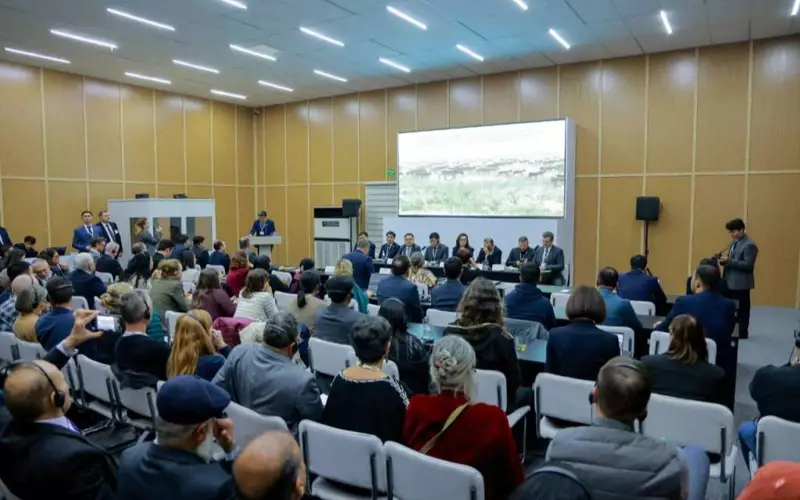 Казахстан и Узбекистан объединяют усилия для спасения сайгаков.