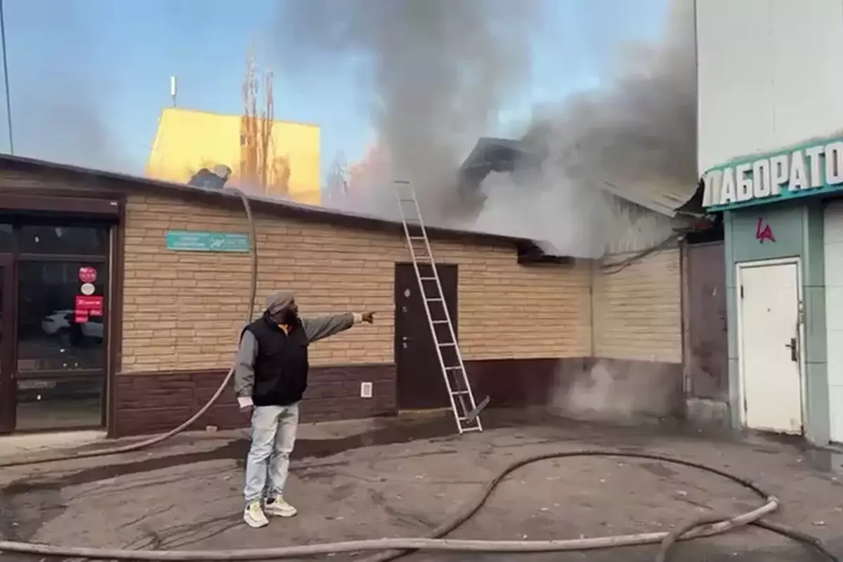 Вовремя среагировали: в Турксибском районе огнеборцы оперативно потушили пожар