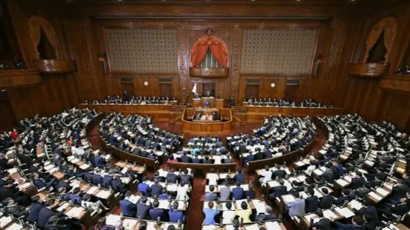 Япония собирается выпустить дополнительные облигации на сумму 11 трл. иен, несмотря на рекордные налоговые поступления.