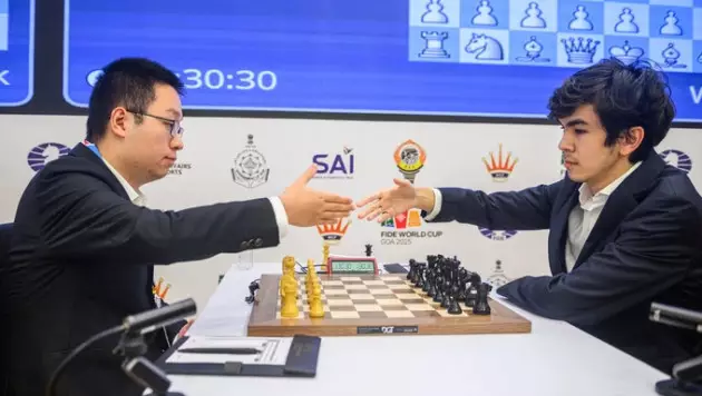 19-летний шахматист из Узбекистана выиграл Кубок мира и вошёл в историю