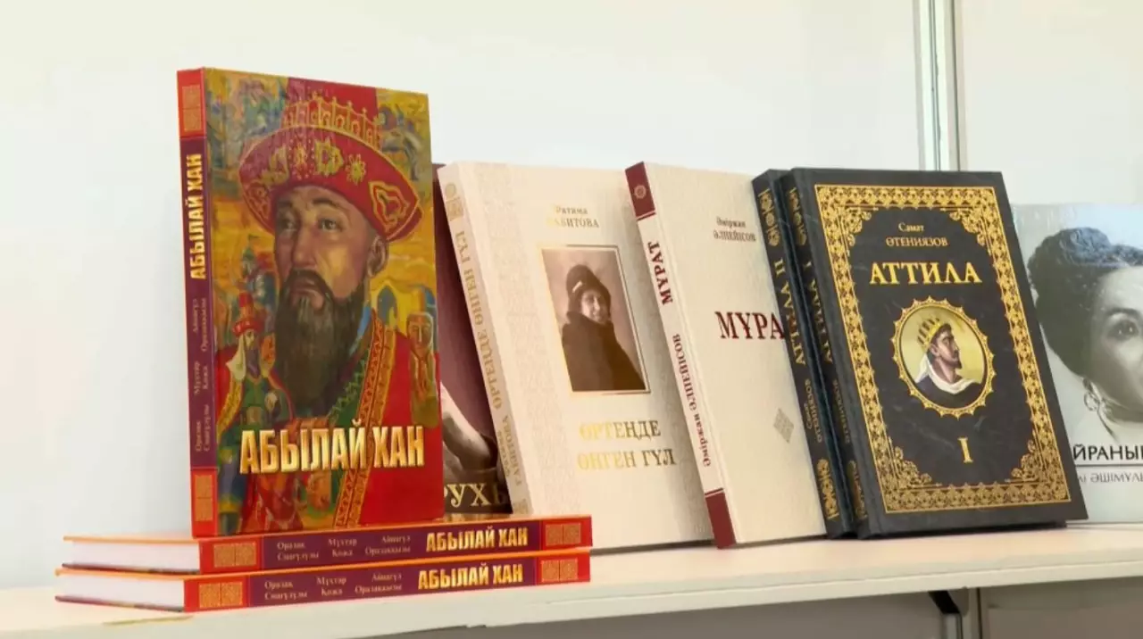 Түркістанда түркі тілдес елдердің кітап жәрмеңкесі өтті